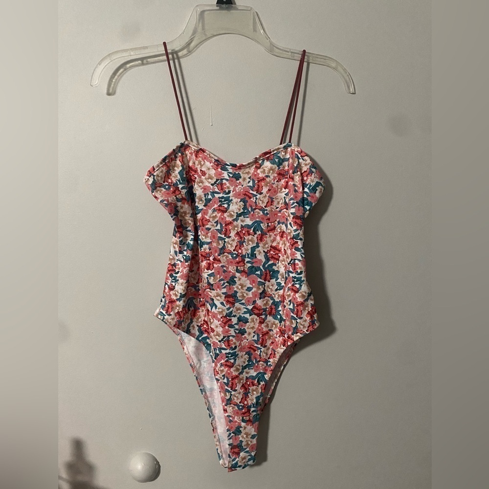 NWOT shein floral bodysuit